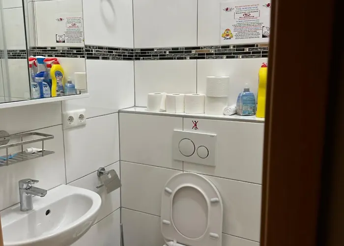 Modernes 8 In Apartament *